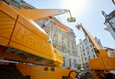 Teleskop-Arbeitsbühnen vor dem Park Hyatt Wien